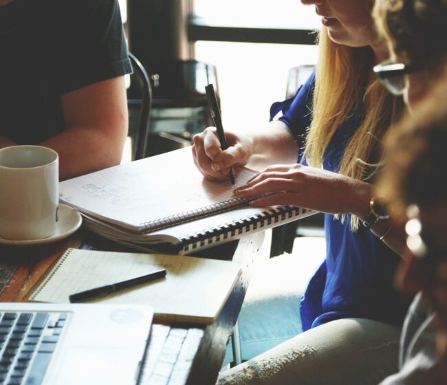 Bekijk hier een overzicht van de activiteiten van het Kicg